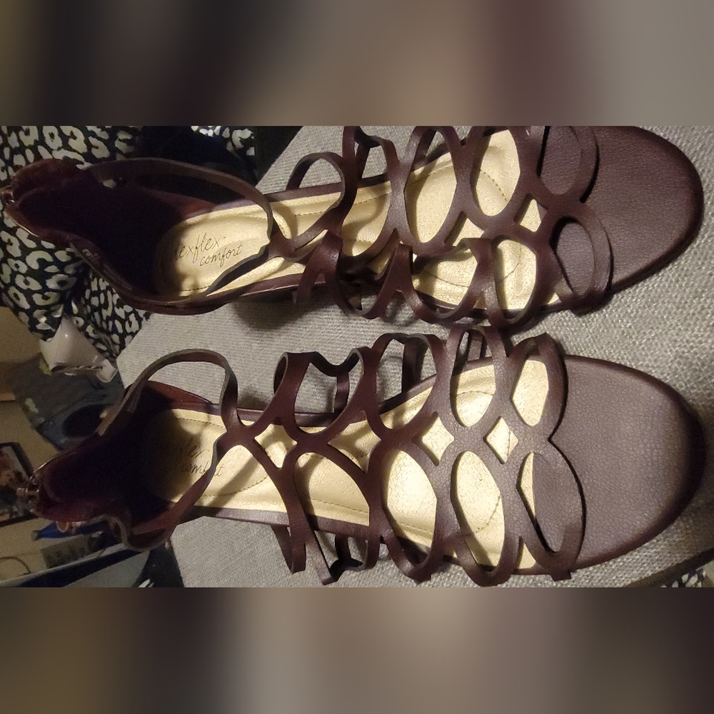 Dexflex Comfort Brown Gladiator Sandals - image 1